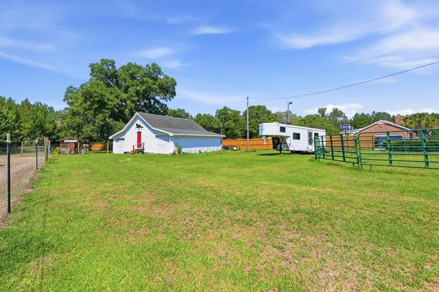 1361 Highway 521, Andrews, SC 29510