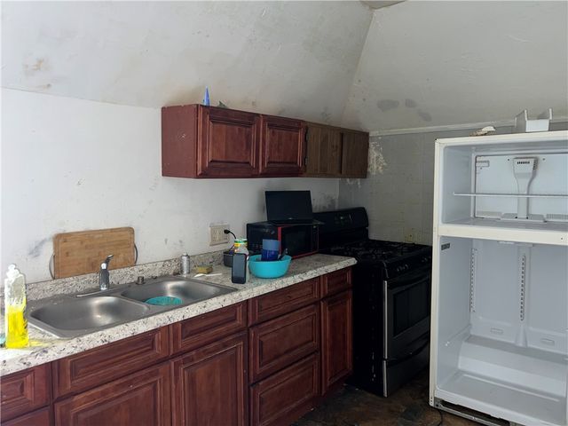 246 Sackett Street, Providence, RI 02907