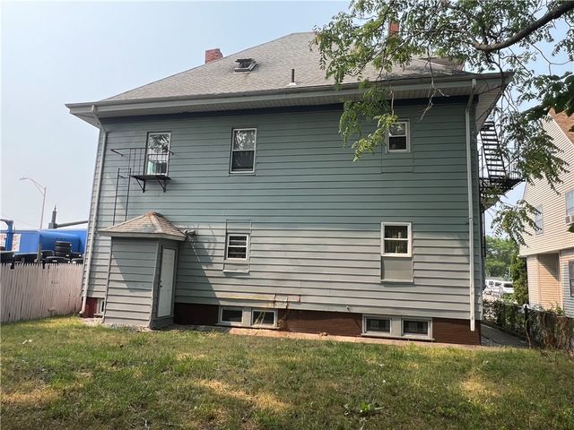 246 Sackett Street, Providence, RI 02907