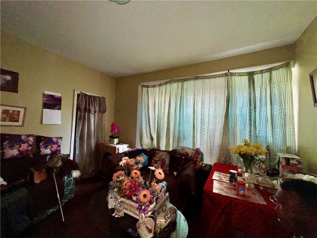 246 Sackett Street, Providence, RI 02907