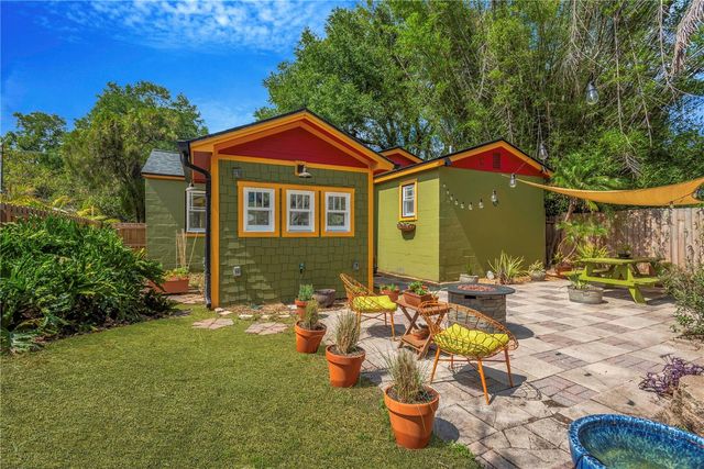 1427 E POWHATAN AVENUE, Tampa, FL 33604