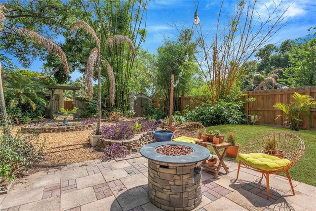 1427 E POWHATAN AVENUE, Tampa, FL 33604
