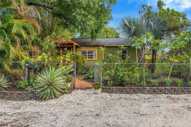 1427 E POWHATAN AVENUE, Tampa, FL 33604