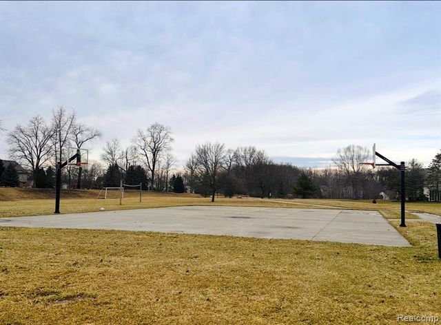 2325 Cristina Anne Court, Howell, MI 48855