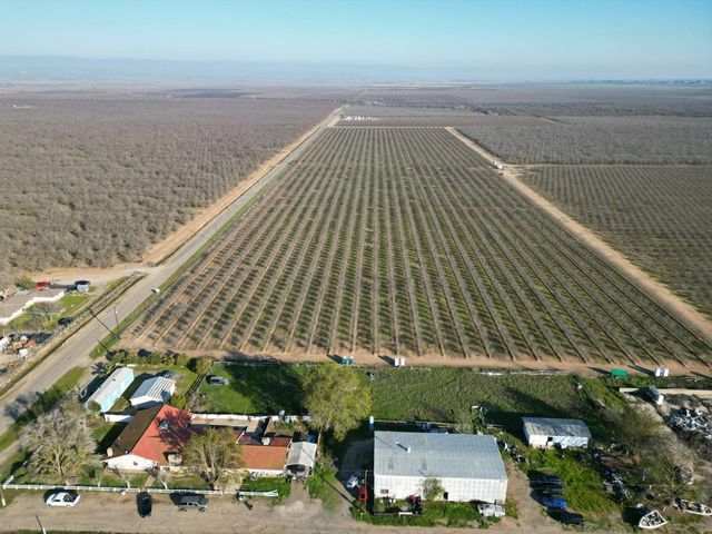 25012 Avenue 24, Chowchilla, CA 93610