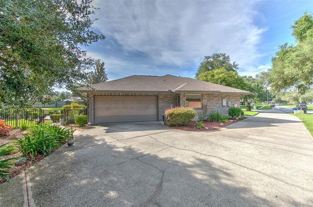 2102 WHITLOCK PLACE, Dover, FL 33527