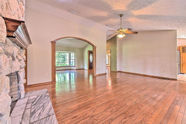 2102 WHITLOCK PLACE, Dover, FL 33527