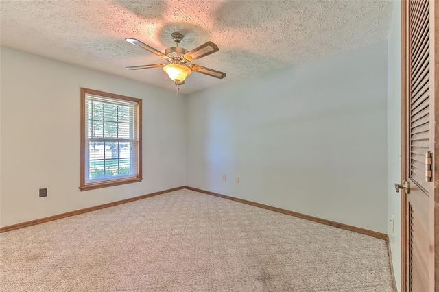 2102 WHITLOCK PLACE, Dover, FL 33527