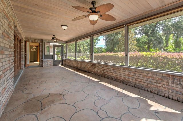 2102 WHITLOCK PLACE, Dover, FL 33527