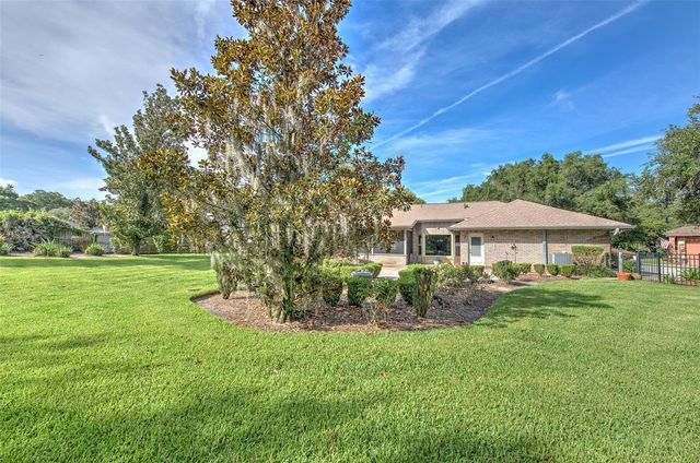 2102 WHITLOCK PLACE, Dover, FL 33527