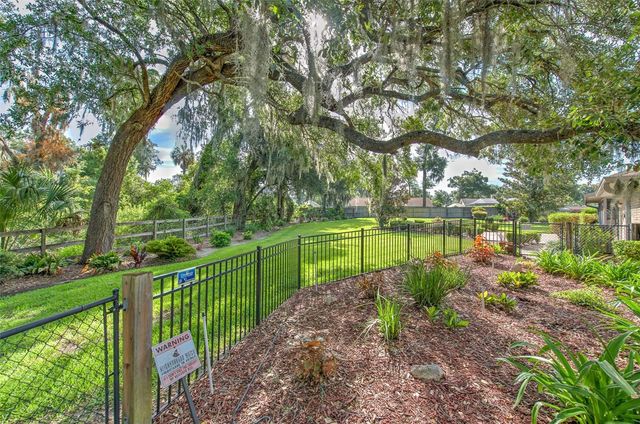 2102 WHITLOCK PLACE, Dover, FL 33527