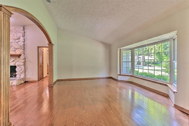 2102 WHITLOCK PLACE, Dover, FL 33527