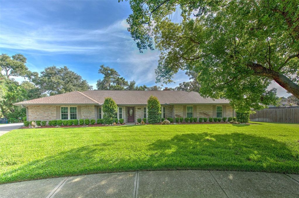 2102 WHITLOCK PLACE, Dover, FL 33527