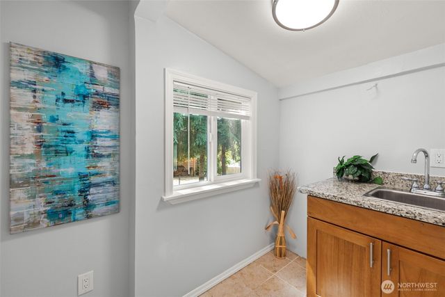 2515 S Willow Street, Seattle, WA 98108