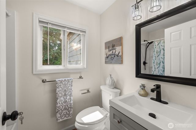 2515 S Willow Street, Seattle, WA 98108