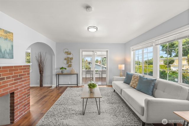 2515 S Willow Street, Seattle, WA 98108