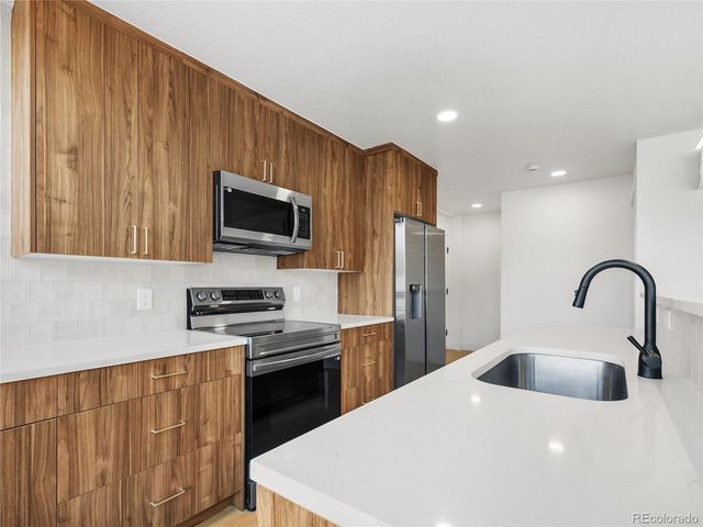 27972 Meadow Dr 210, Evergreen, CO 80439