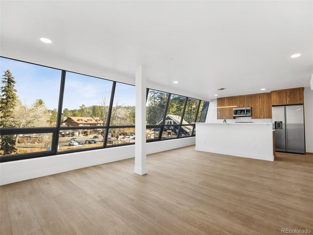 27972 Meadow Dr 210, Evergreen, CO 80439