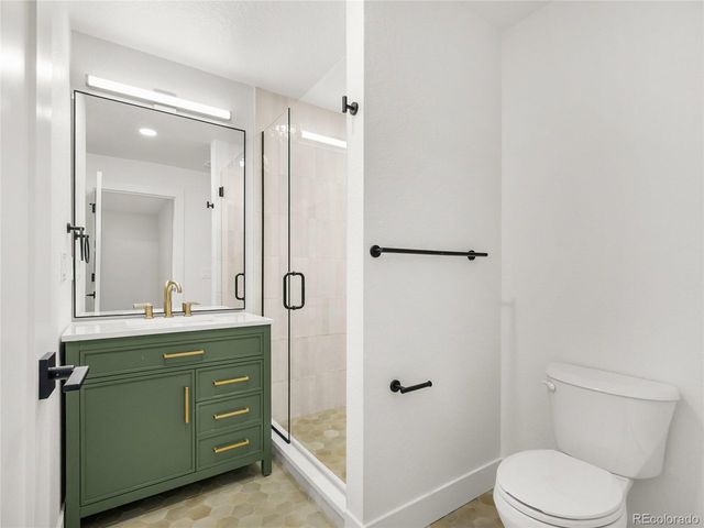 27972 Meadow Dr 210, Evergreen, CO 80439