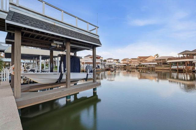 4008 Isla Del Sol, Galveston, TX 77554