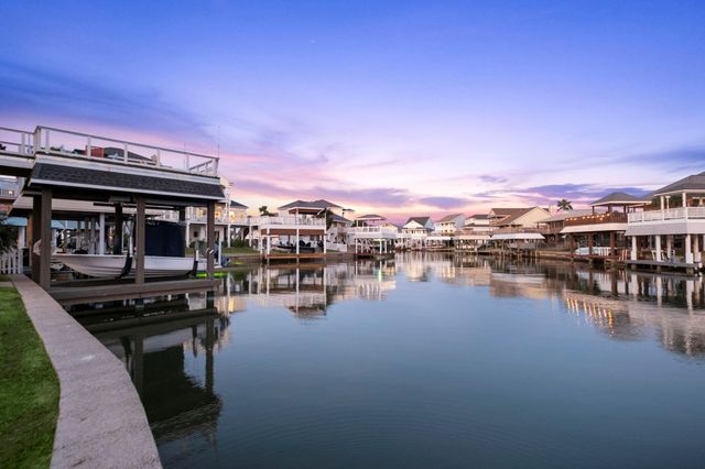 4008 Isla Del Sol, Galveston, TX 77554