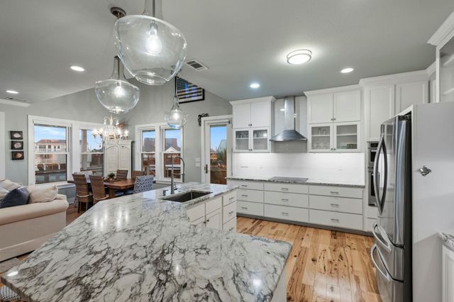 4008 Isla Del Sol, Galveston, TX 77554