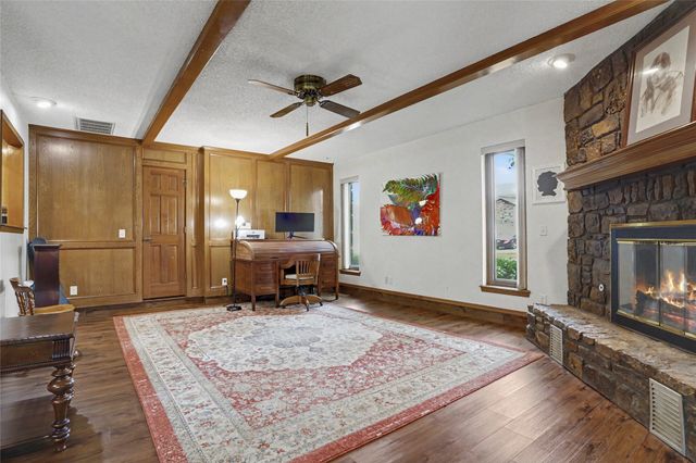 8401 Fairway Place, Broken Arrow, OK 74011