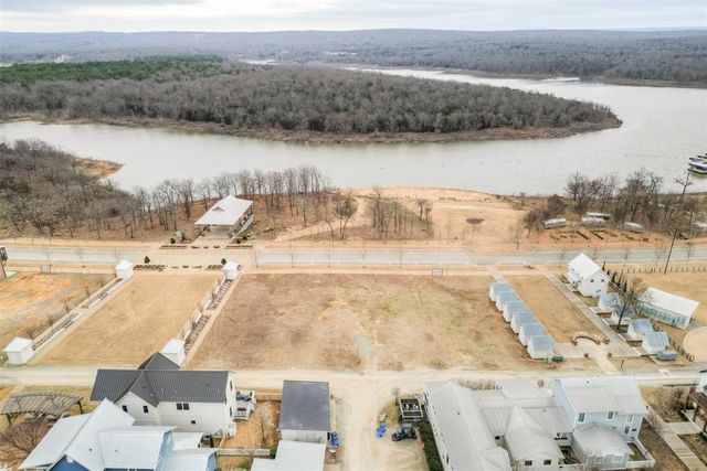 35 Water Street, Carlton Landing, OK 74432