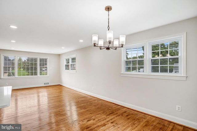 5701 OTTAWA RD, Centreville, VA 20120