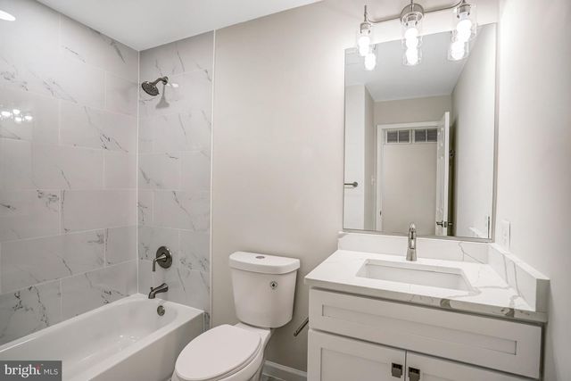 5701 OTTAWA RD, Centreville, VA 20120