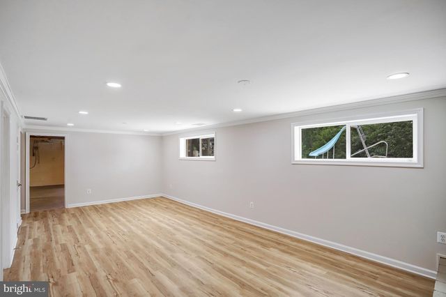 5701 OTTAWA RD, Centreville, VA 20120