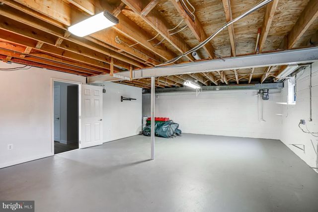 5701 OTTAWA RD, Centreville, VA 20120
