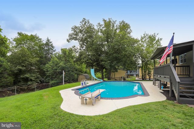 5701 OTTAWA RD, Centreville, VA 20120