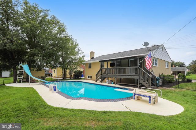 5701 OTTAWA RD, Centreville, VA 20120