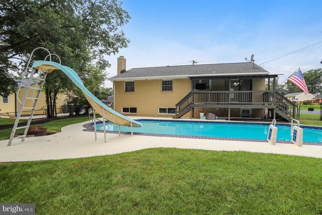 5701 OTTAWA RD, Centreville, VA 20120