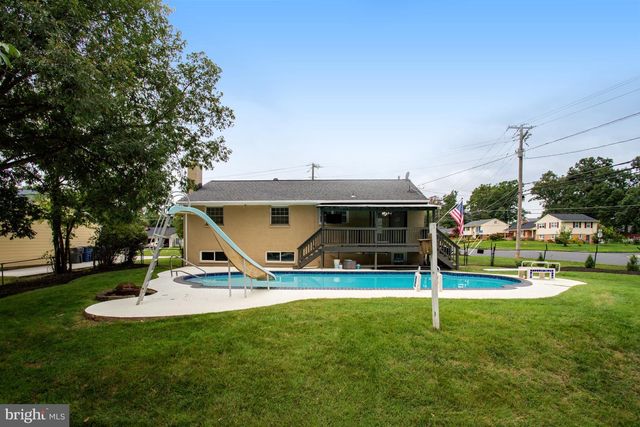 5701 OTTAWA RD, Centreville, VA 20120