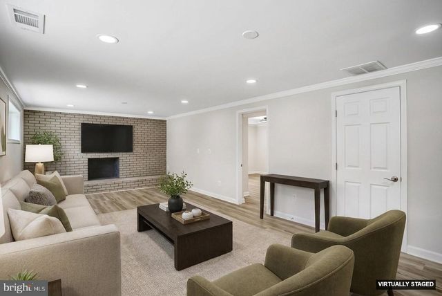 5701 OTTAWA RD, Centreville, VA 20120