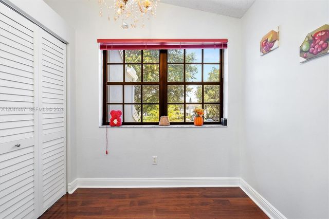 12003 NW 11th Street 12003, Pembroke Pines, FL 33026