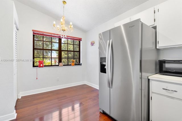 12003 NW 11th Street 12003, Pembroke Pines, FL 33026