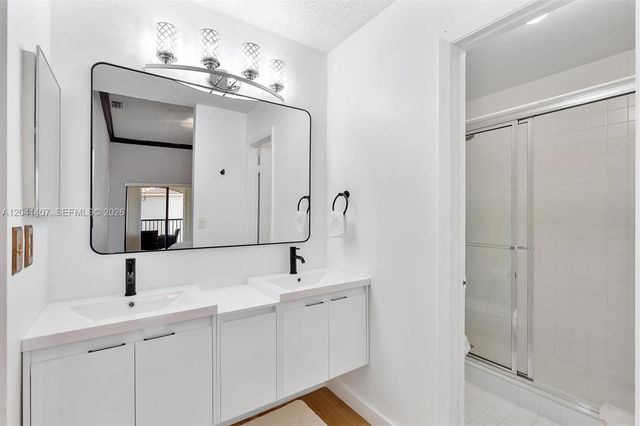 12003 NW 11th Street 12003, Pembroke Pines, FL 33026