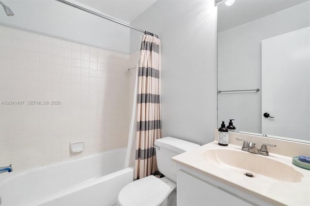 12003 NW 11th Street 12003, Pembroke Pines, FL 33026