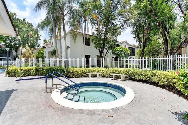 12003 NW 11th Street 12003, Pembroke Pines, FL 33026