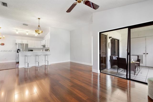 12003 NW 11th Street 12003, Pembroke Pines, FL 33026