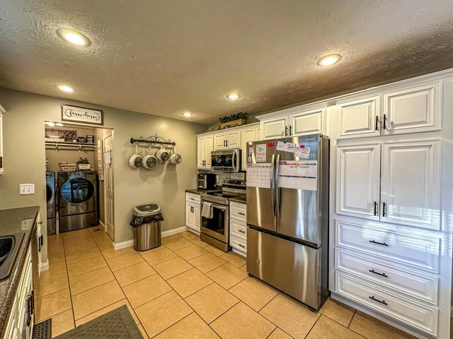 613 Holly Grove Road, Keavy, KY 40737