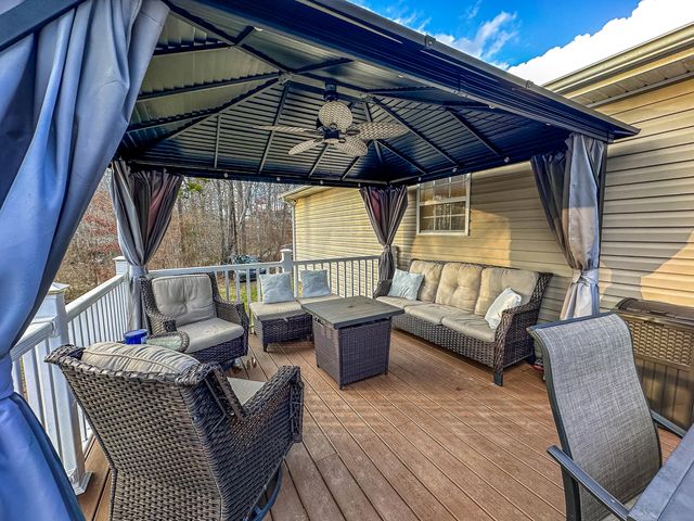 613 Holly Grove Road, Keavy, KY 40737