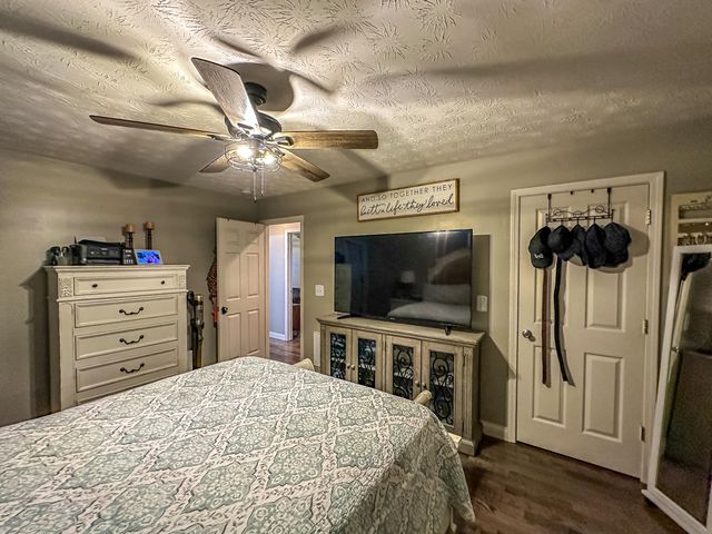 613 Holly Grove Road, Keavy, KY 40737