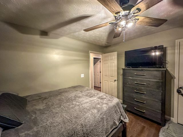 613 Holly Grove Road, Keavy, KY 40737