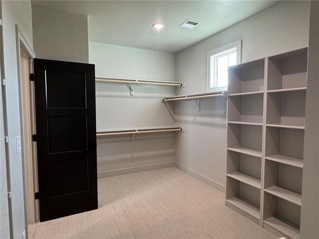 18613 Mohawk Lane, Overland Park, KS 66085