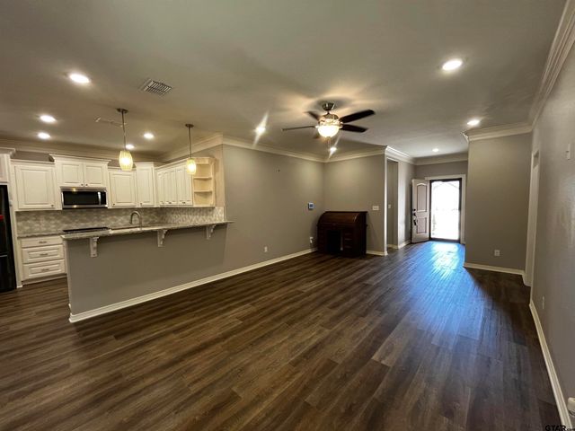 136 Letha Court, Tyler, TX 75702