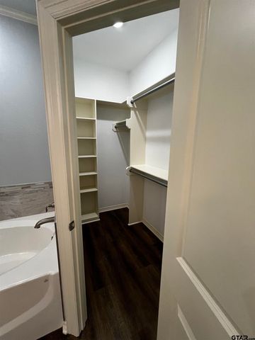 136 Letha Court, Tyler, TX 75702